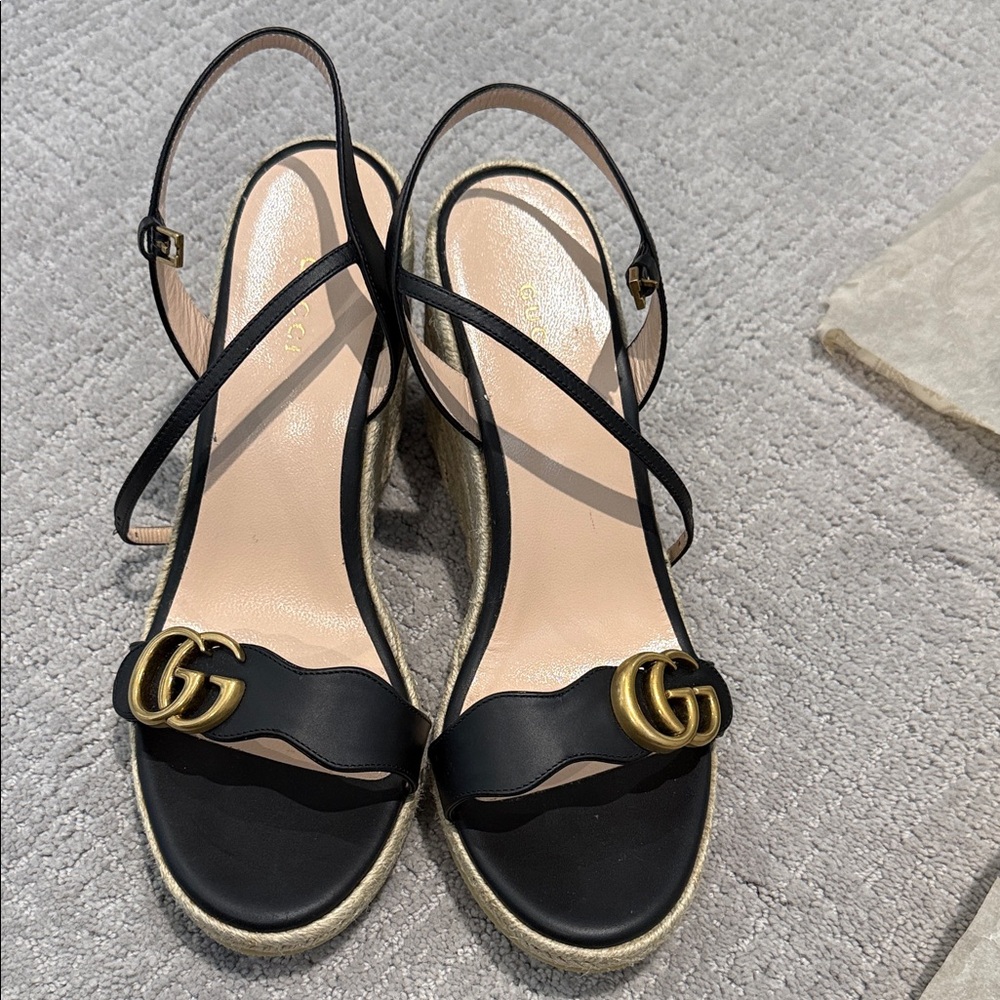 Authentic Chic Black and Gold Gucci Women's Sandals
